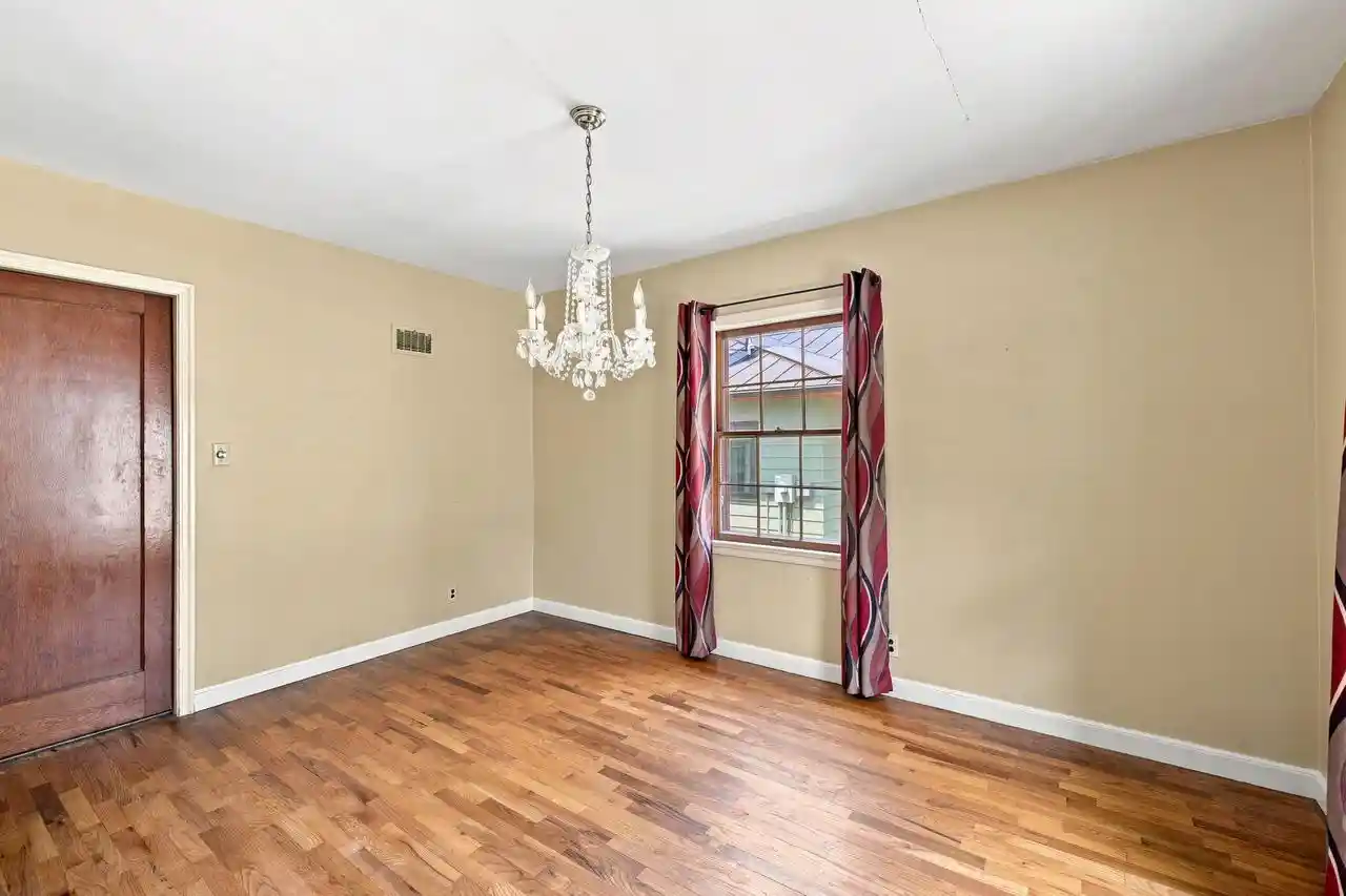 2nd image of 208 21st Street S Street S, La Crosse, WI 54601 | MLS# 1975654