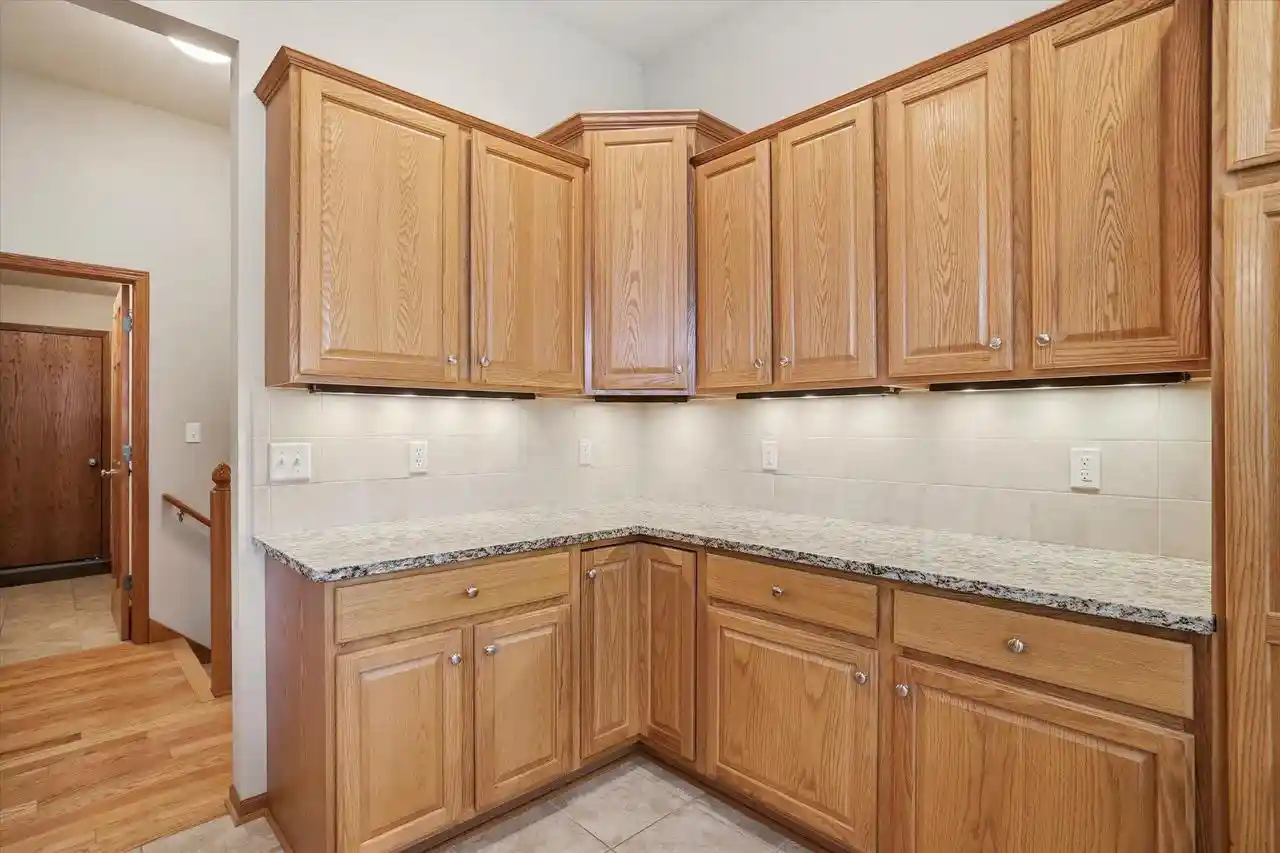 2nd image of N173w20011 Creekside Dr Dr, Jackson, WI 53037 | MLS# 1975653