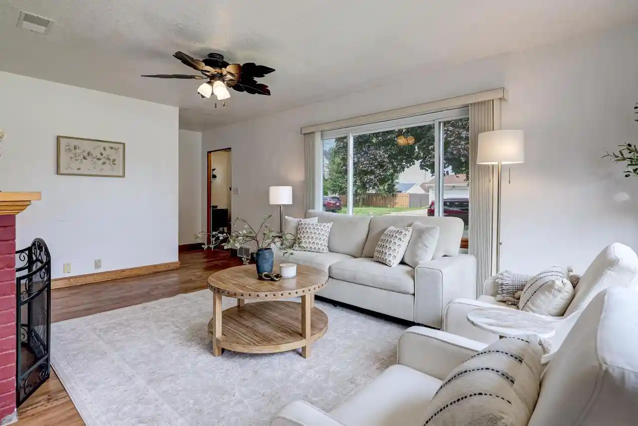 2nd image of 1713 Walnut Street Street, Oshkosh, WI 54901 | MLS# 50330785