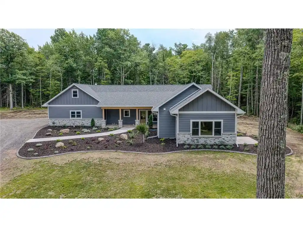 1st image of 6514 S Leggate Road Road, Superior, WI 54880 | MLS# 7125311