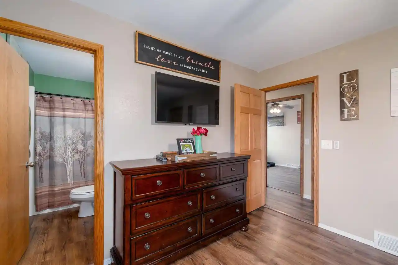 2nd image of 1795 Woodstock Street Street, Oshkosh, WI 54904 | MLS# 50330791