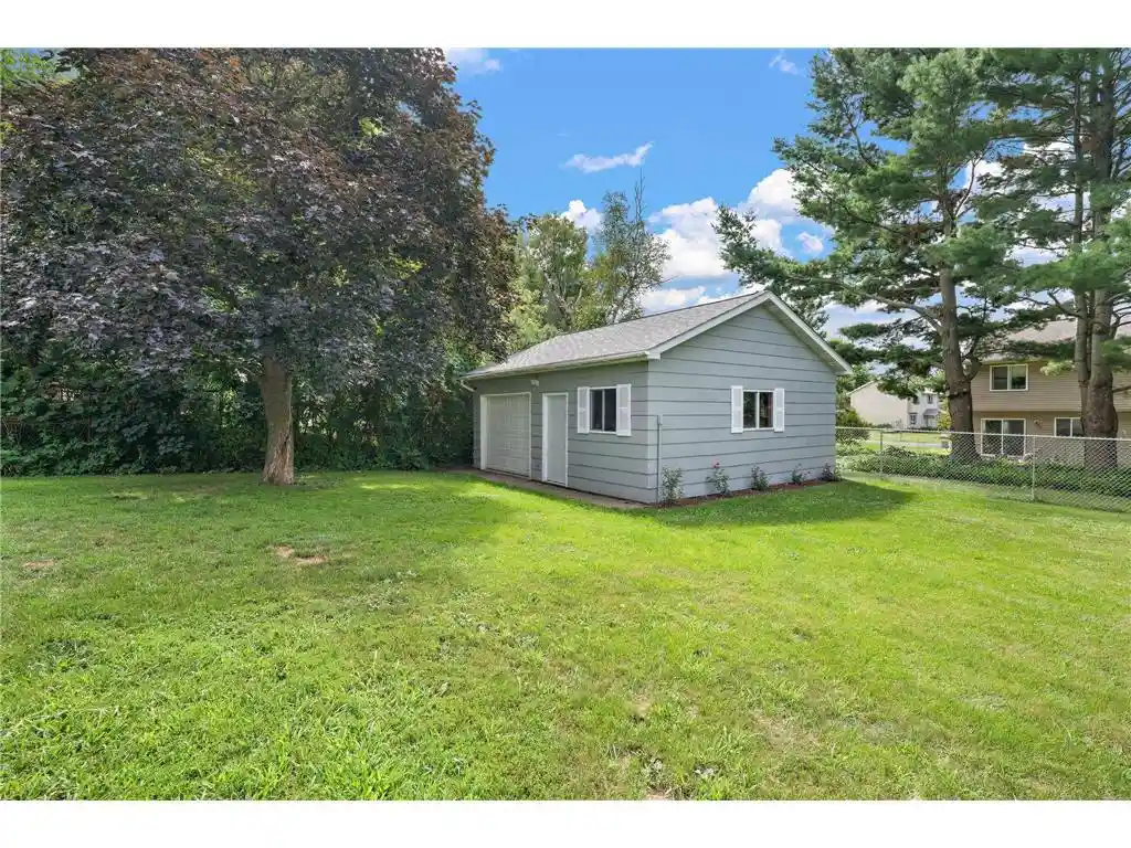 41st image of 380 2nd Street Street, Hammond, WI 54015 | MLS# 7109711