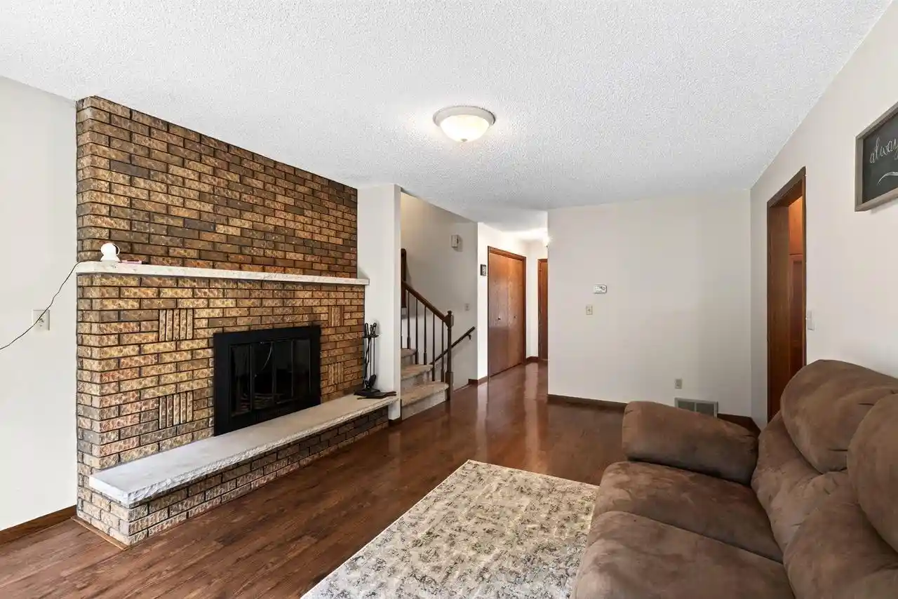 4th image of 1024 Park Ridge Dr Dr, Onalaska, WI 54650 | MLS# 1975658