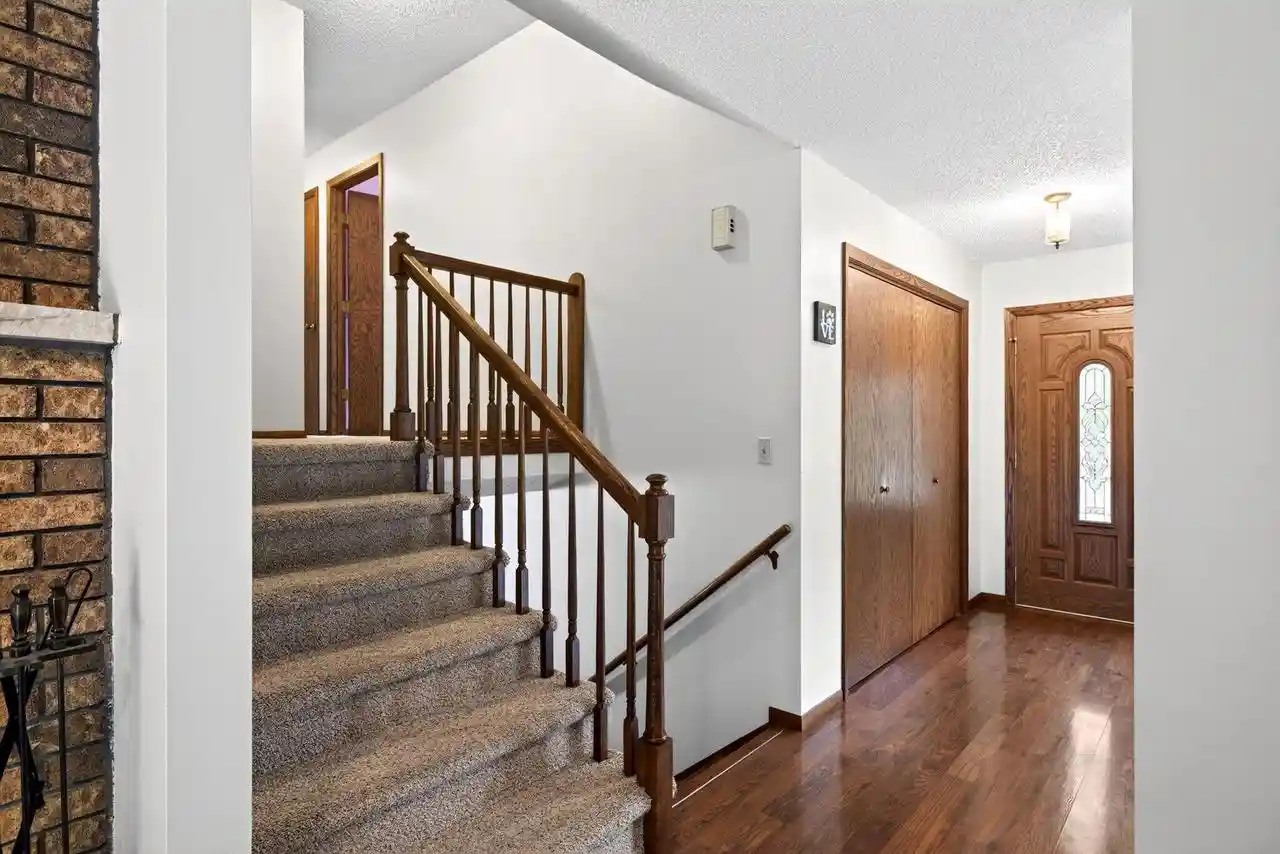 5th image of 1024 Park Ridge Dr Dr, Onalaska, WI 54650 | MLS# 1975658