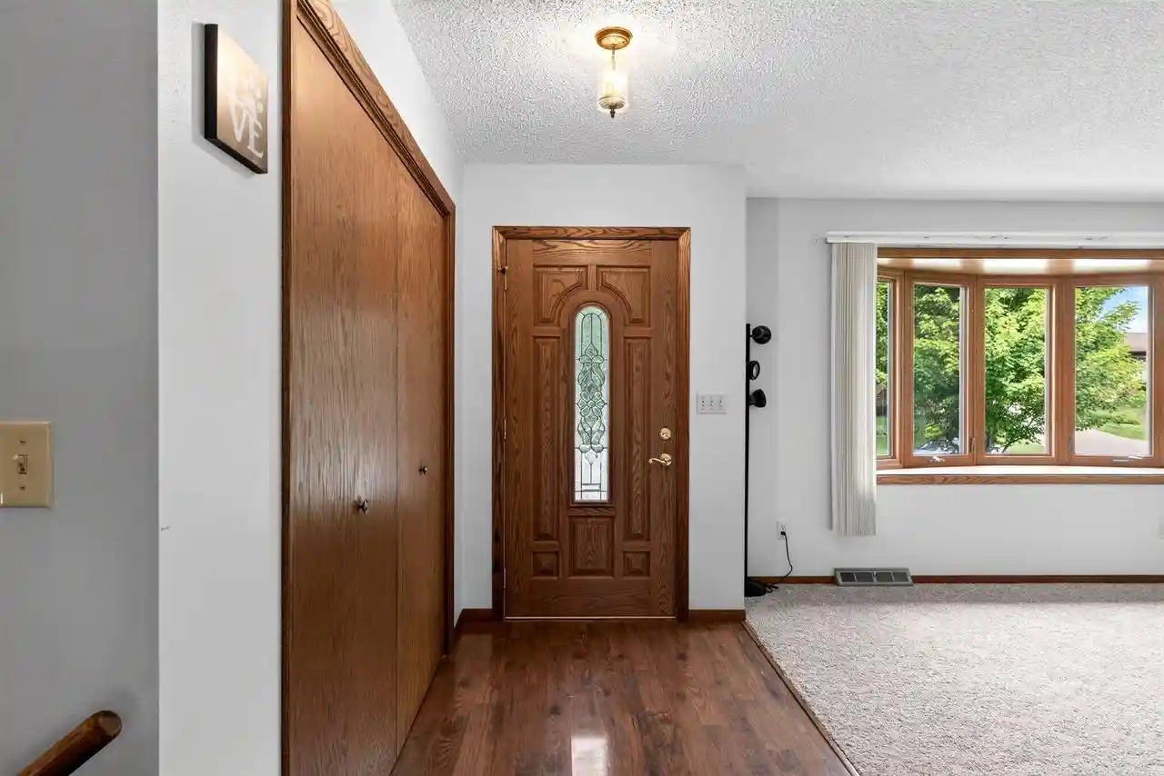 27th image of 1024 Park Ridge Dr Dr, Onalaska, WI 54650 | MLS# 1975658