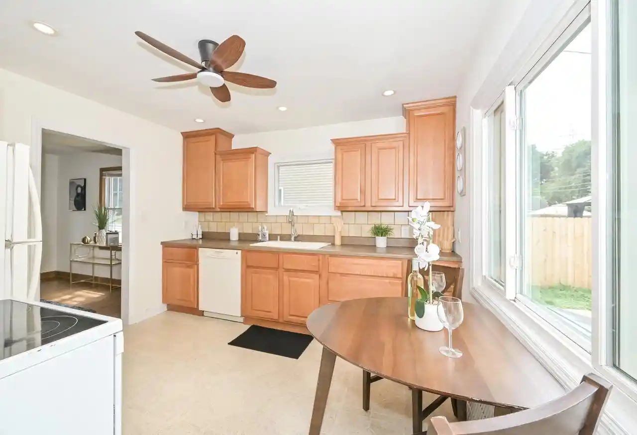 5th image of 2563 S 99Th Street Street, Milwaukee, WI 53227 | MLS# 1975657