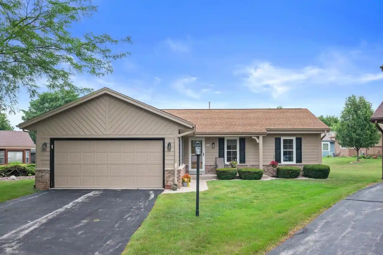 1st image of 3580 W Cottonwood Court Court, Milwaukee, WI 53221 | MLS# 1975671