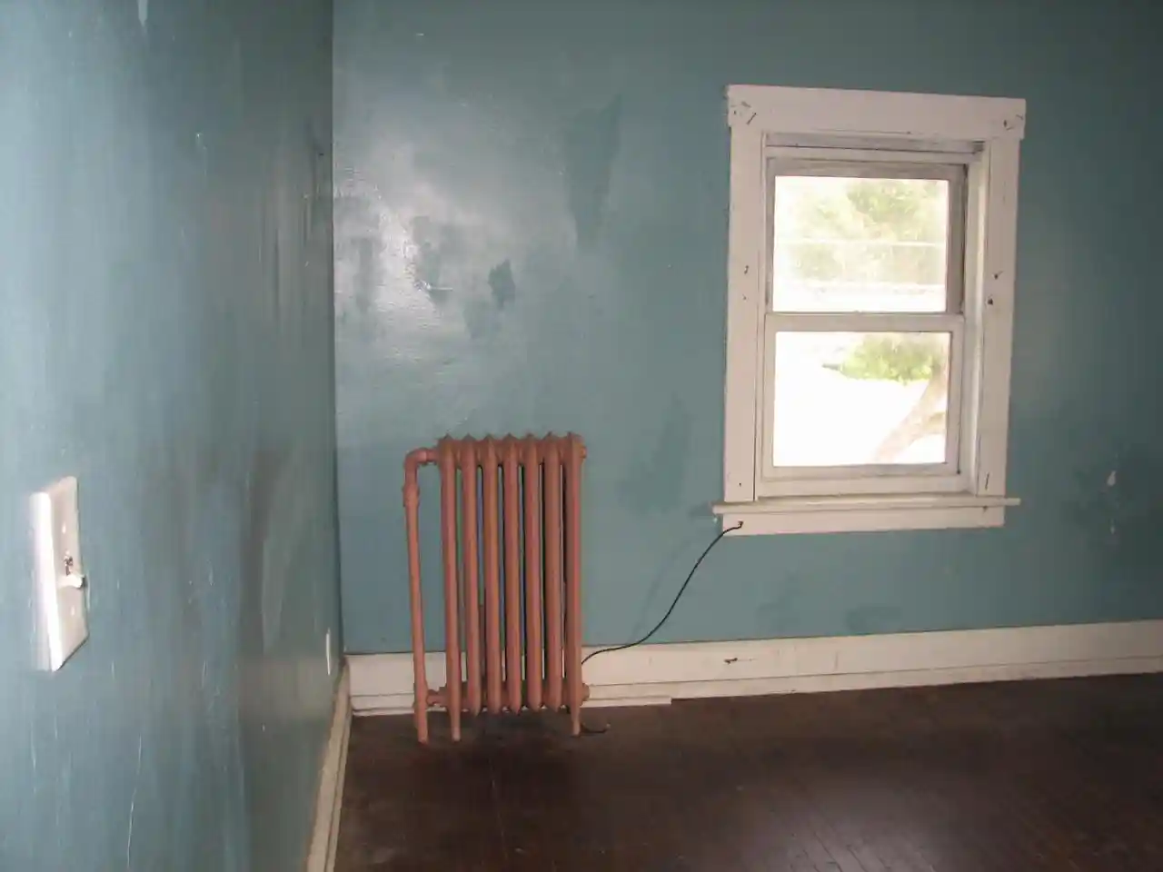 Photo 3 of Single family home for sale at 1018 Caron Butler Dr Dr, Racine, WI 53403 | MLS# 1975676 | Listing updated on 2026-08-16