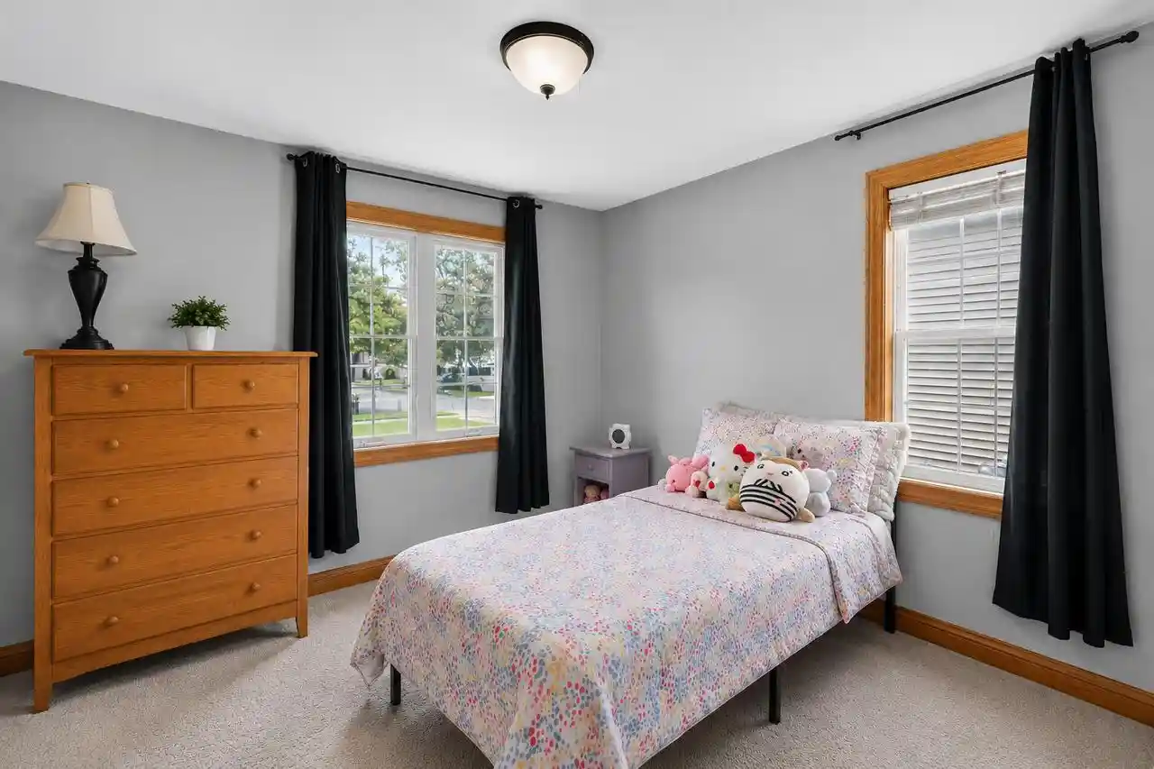 3rd image of 1296 Carla Lane Lane, West Bend, WI 53095 | MLS# 1975675
