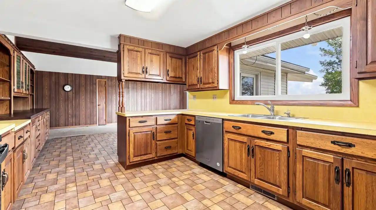 2nd image of 6058 Hwy 23, Shullsburg, WI 53586 | MLS# 2030204