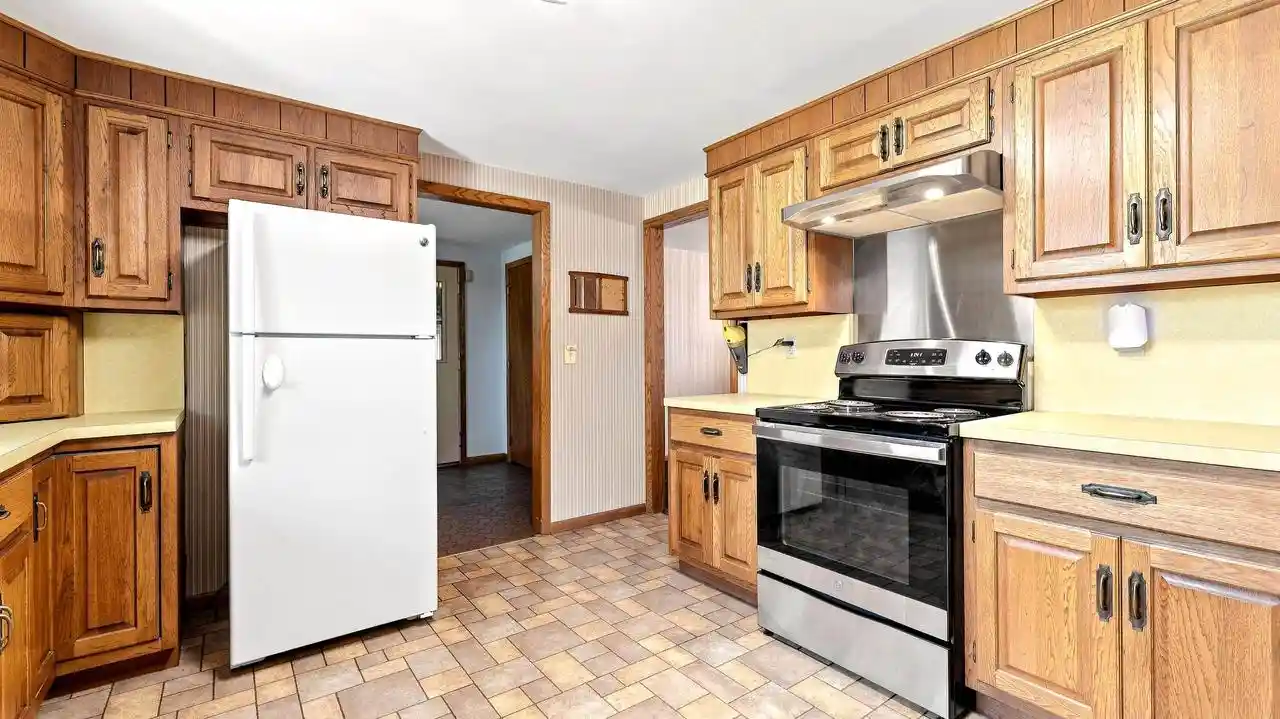 4th image of 6058 Hwy 23, Shullsburg, WI 53586 | MLS# 2030204