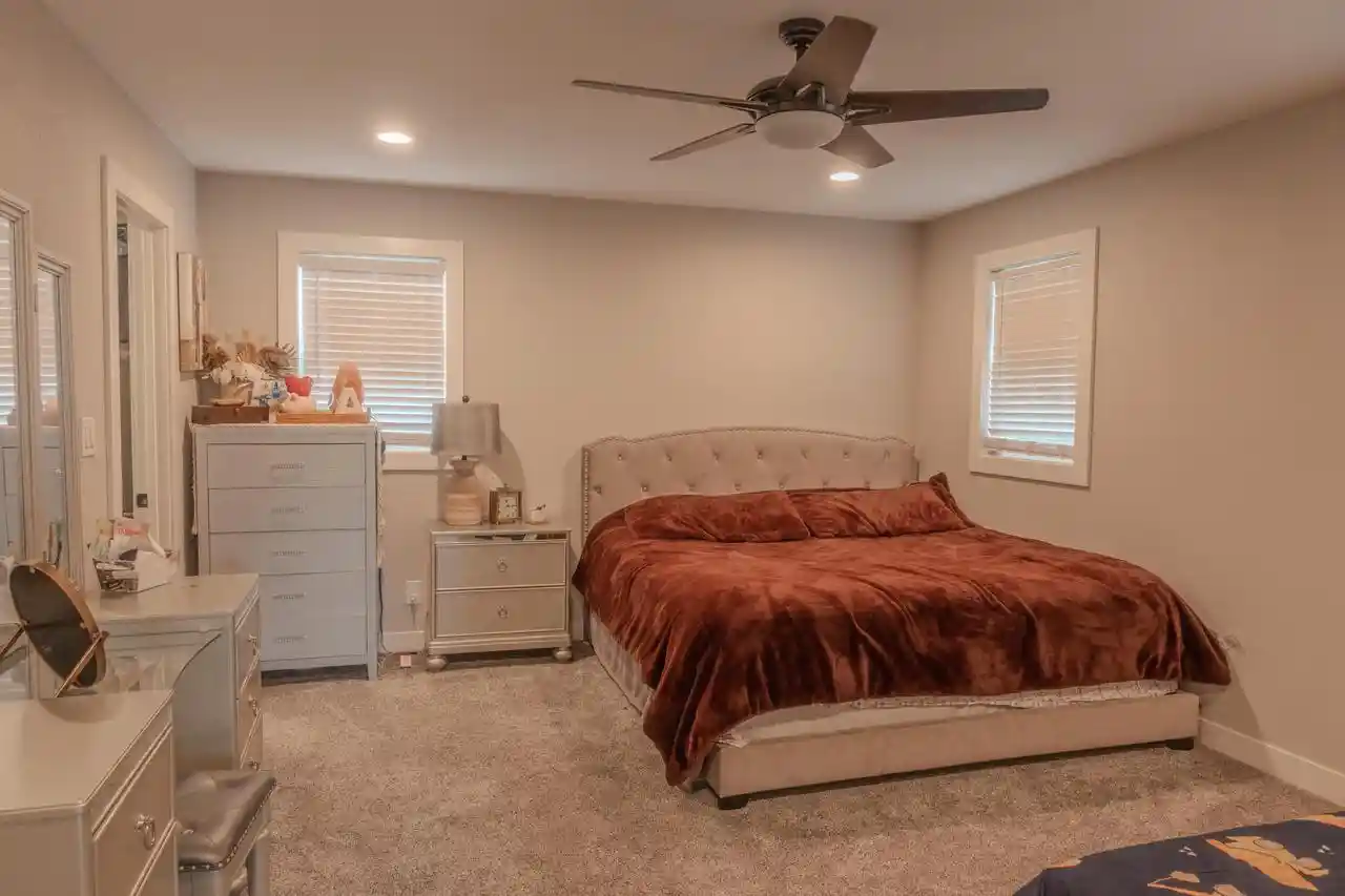 13th image of 3937 W Heatheridge Dr Dr, Franklin, WI 53132 | MLS# 1975678