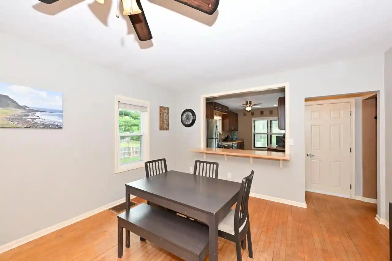 28th image of 246 North Avenue Avenue, Hartland, WI 53029 | MLS# 1975682