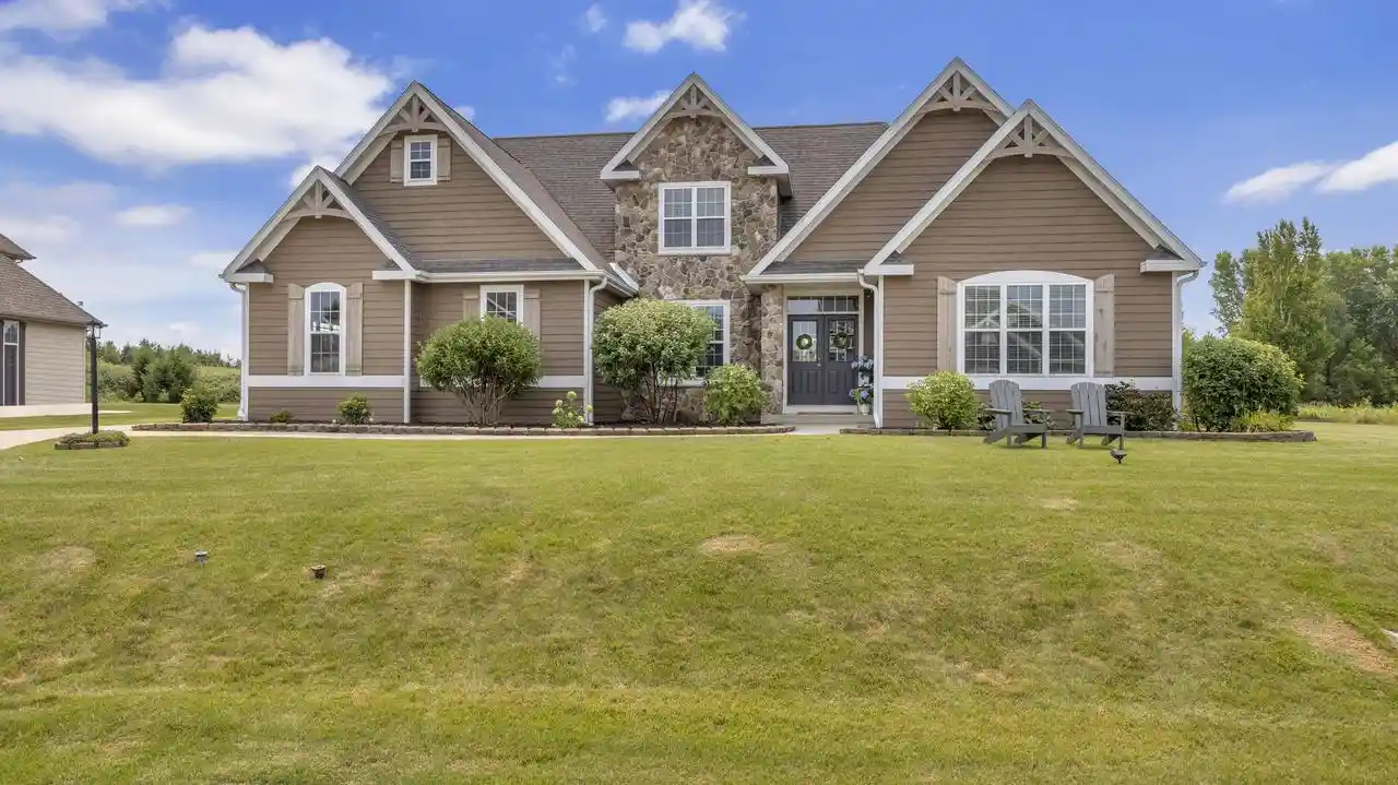 1st image of W1799 Heathmor Dr Dr, Sheboygan, WI 53083 | MLS# 1975681