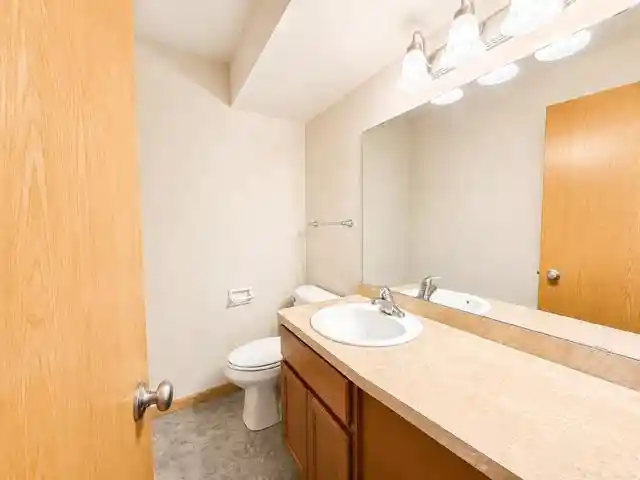 5th image of 1405 Oconomowoc Avenue Avenue, Watertown, WI 53094 | MLS# 2030213