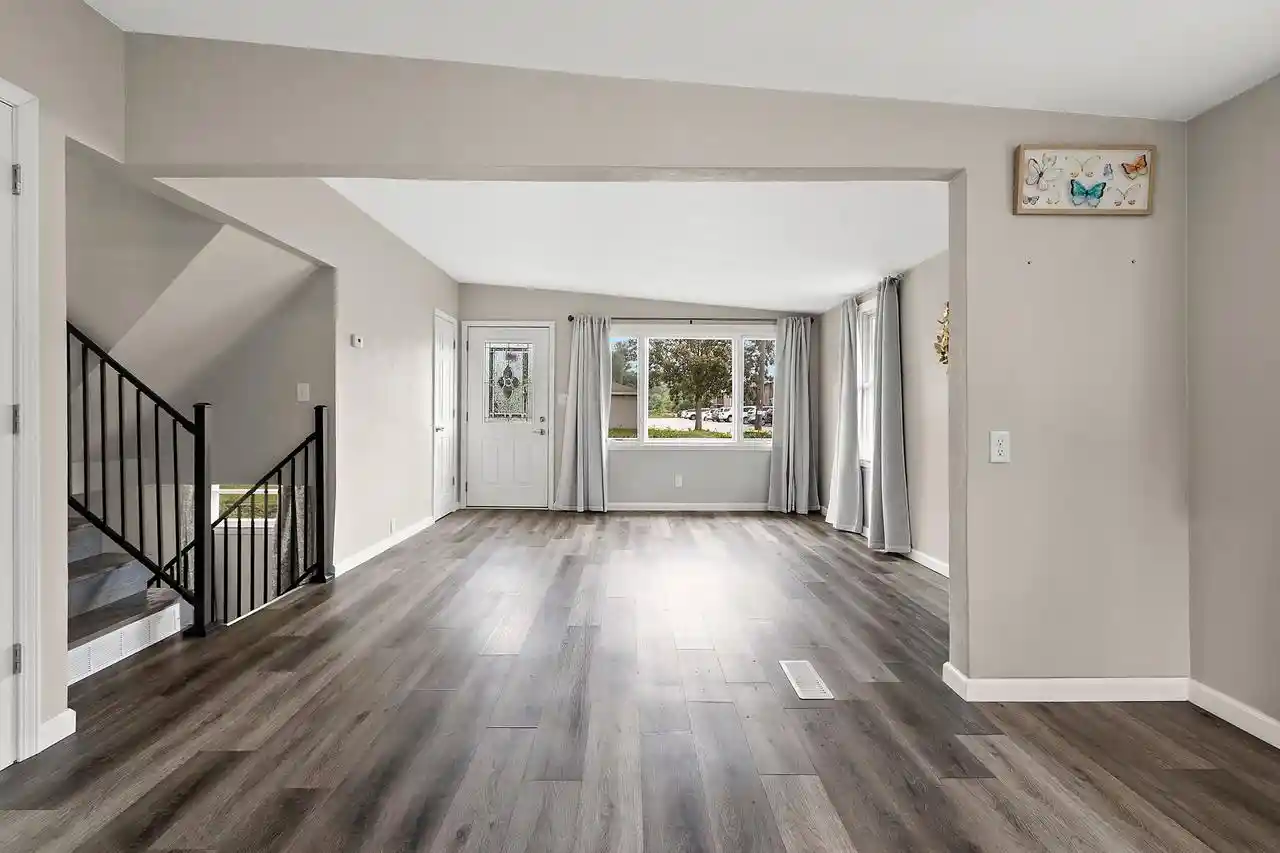 Photo 3 of Single family home for sale at 1413 Western Avenue Avenue, Green Bay, WI 54303 | MLS# 50330803 | Listing updated on 2026-09-23