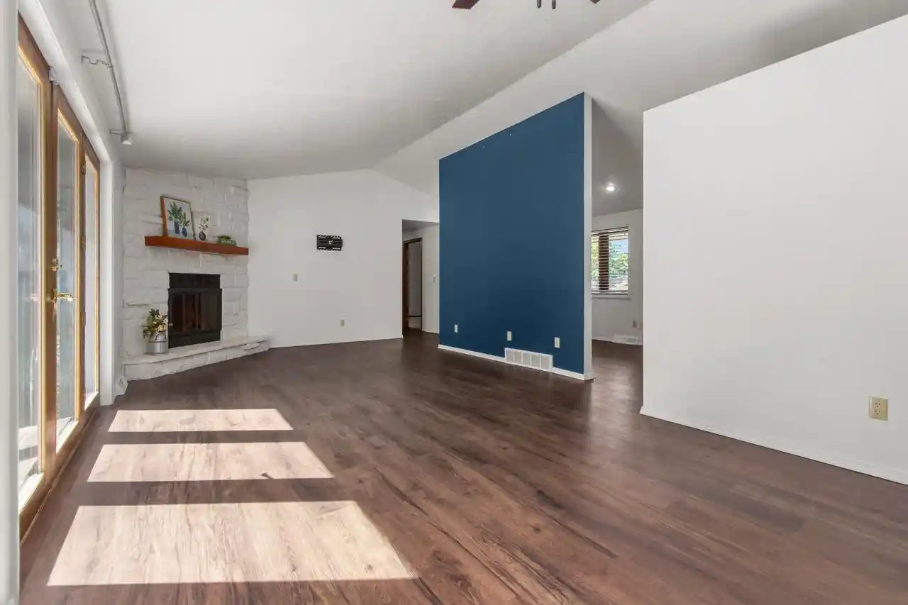 Photo 3 of Single family home for sale at 406 Silver Spring Dr Dr, Green Bay, WI 54303 | MLS# 50330806 | Listing updated on 2026-09-28