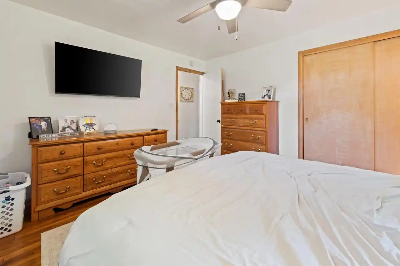 44th image of 4025 N Shore Dr Dr, Menominee, MI 49858 | MLS# 50330809