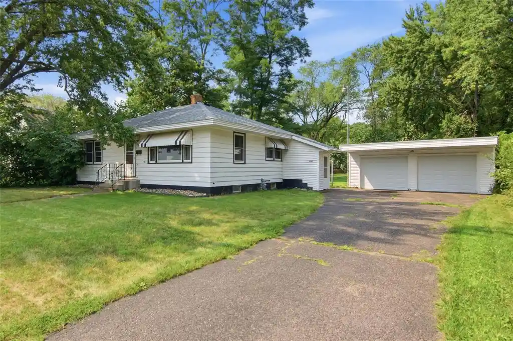 Photo 1 of Single family home for sale at 638 Selma Street Street, Eau Claire, WI 54703 | MLS# 1603845 | Listing updated on 2026-09-15