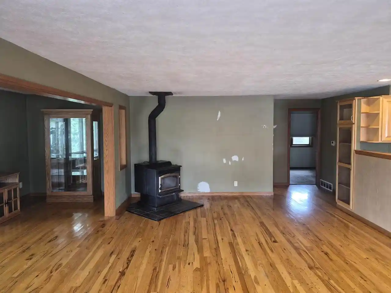 4th image of 19 E Auburn Dr Dr, Beloit, WI 53511 | MLS# 2030224