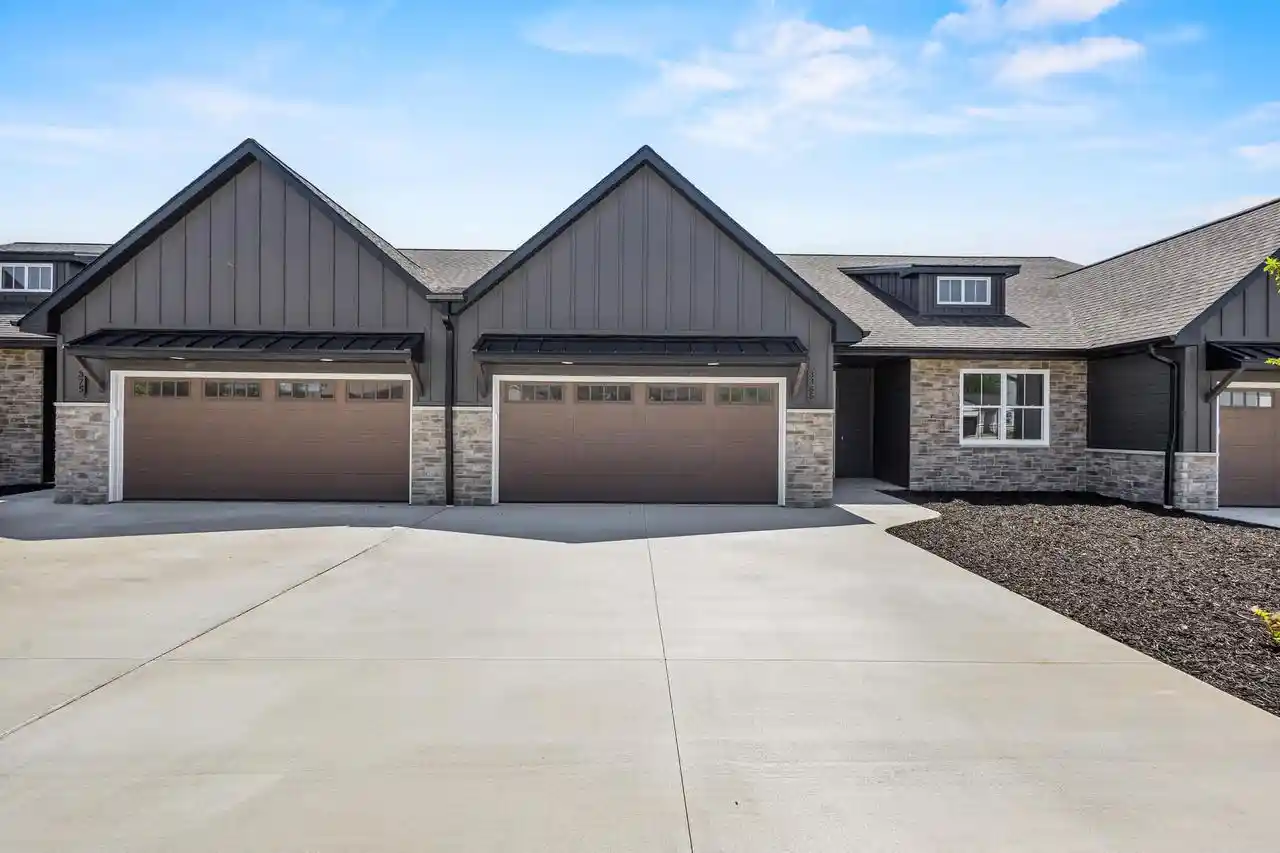Photo 1 of Single family home for sale at 3385 Shawano Avenue Avenue, Green Bay, WI 54313 | MLS# 50330810 | Listing updated on 2026-09-08