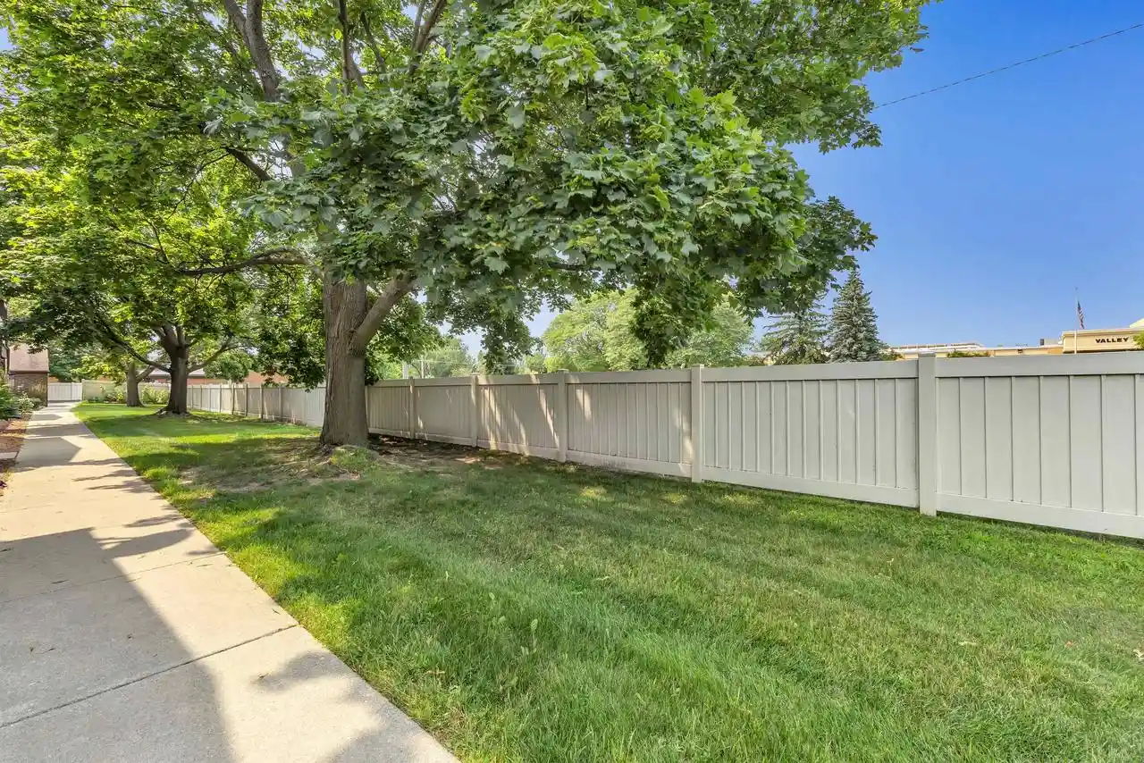 Photo 3 of Condo for sale at 1045 Marvelle Lane Lane #B1, Green Bay, WI 54304 | MLS# 50330811 | Listing updated on 2026-09-25
