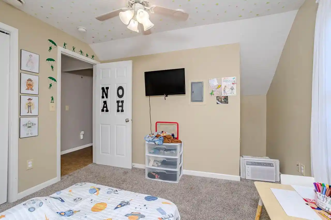 Photo 3 of Multi family home for sale at 622 Chicago Ave, Wausau, WI 54403 | MLS# 2030223 | Listing updated on 2026-10-09