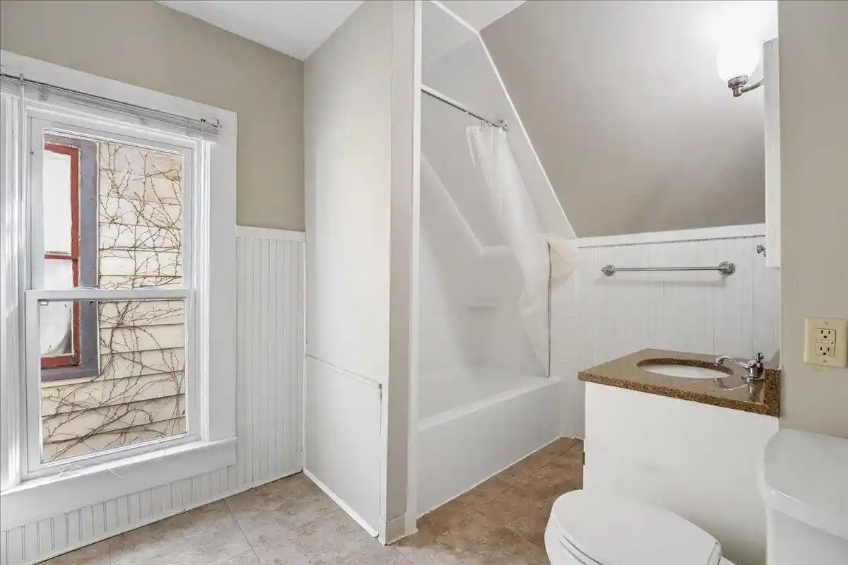 5th image of 1227 Spaight Street Street, Madison, WI 53703 | MLS# 2030226