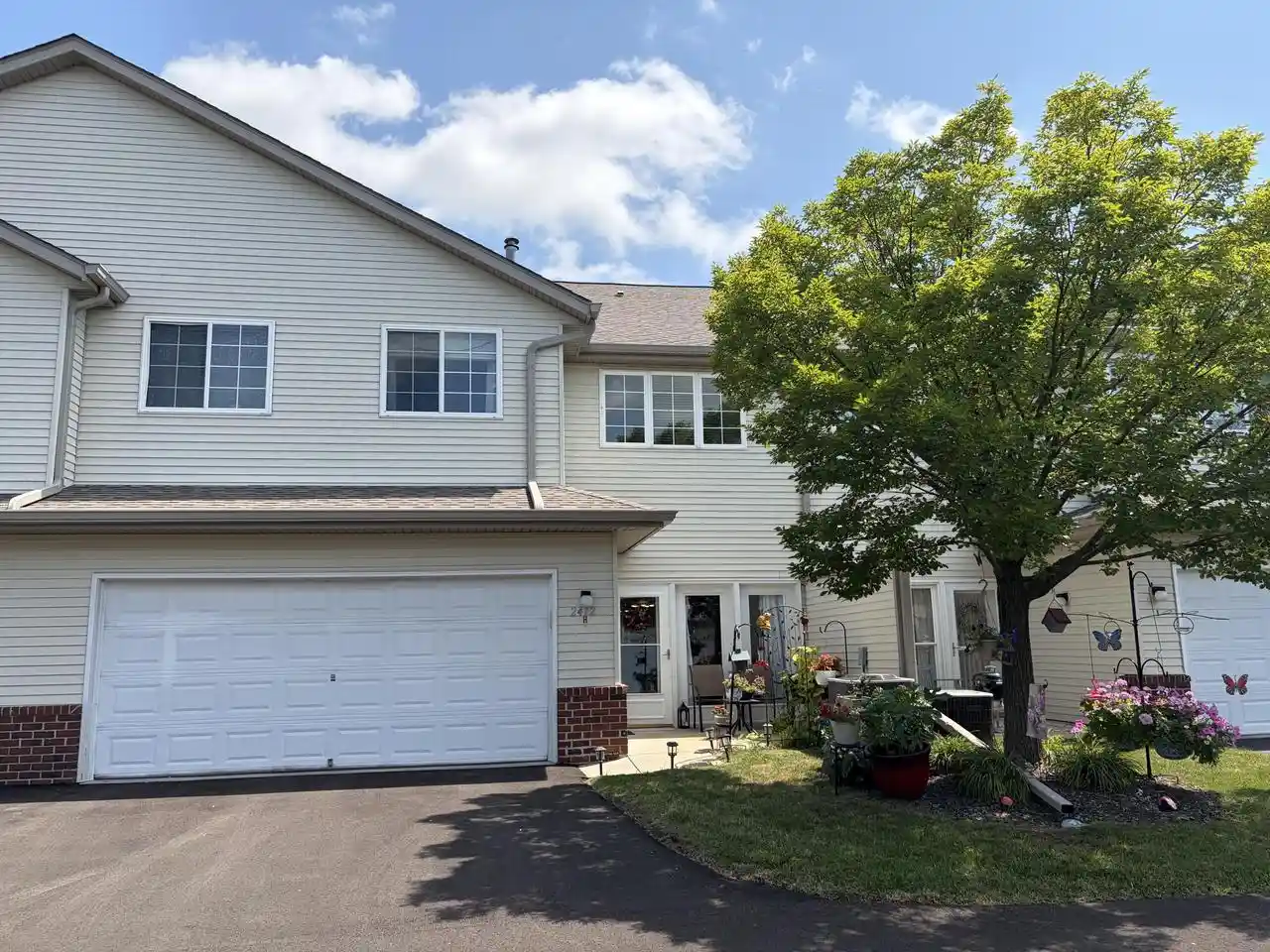 Condo for sale at 2412 Fox River Parkway Parkway #H, Waukesha, WI 53189 | MLS# 1975694 | Listing updated on 2026-09-13