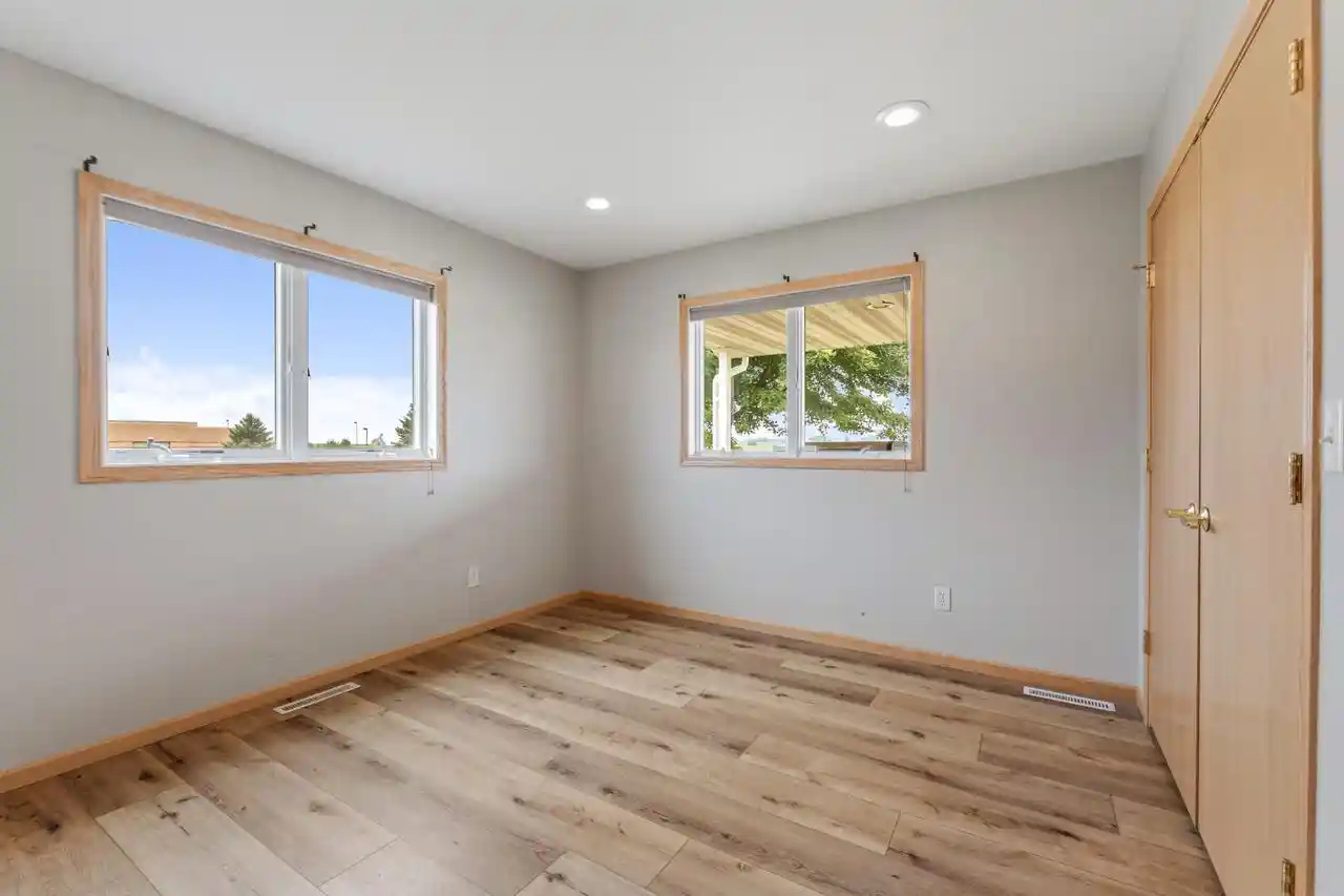 Photo 2 of Single family home for sale at 900 Courtney Dr Dr, Caledonia, MN 55921 | MLS# 1975696 | Listing updated on 2026-09-29
