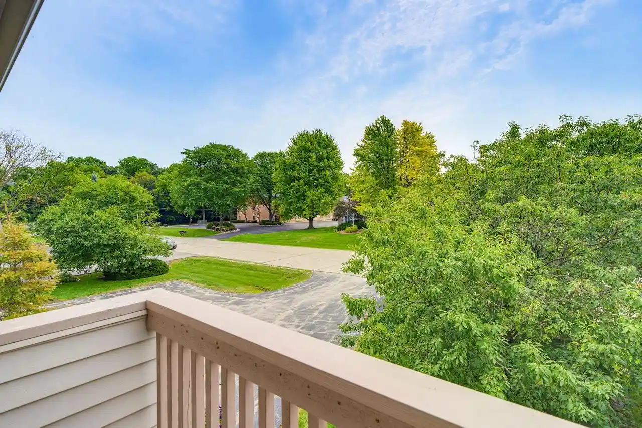 Photo 4 of Sale Pending at 2215 Circle Ridge Dr Dr #B, Delafield, WI 53018 | MLS# 1975699 | Listing updated on 2026-09-02
