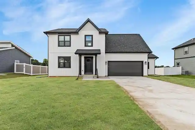 1st image of 10423 N Stone Barn Dr Dr, Milton, WI 53563 | MLS# 2030246