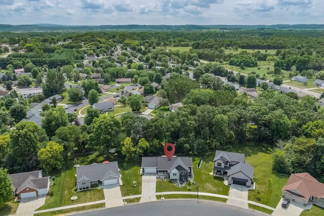 Photo 3 of Sale Pending at 1002 Hay Creek Trail Trail, Reedsburg, WI 53959 | MLS# 2030245 | Listing updated on 2026-09-18