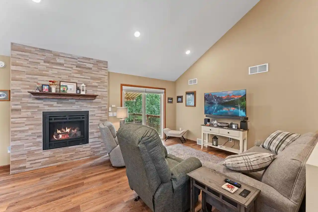 Photo 4 of Sale Pending at 1002 Hay Creek Trail Trail, Reedsburg, WI 53959 | MLS# 2030245 | Listing updated on 2026-09-18