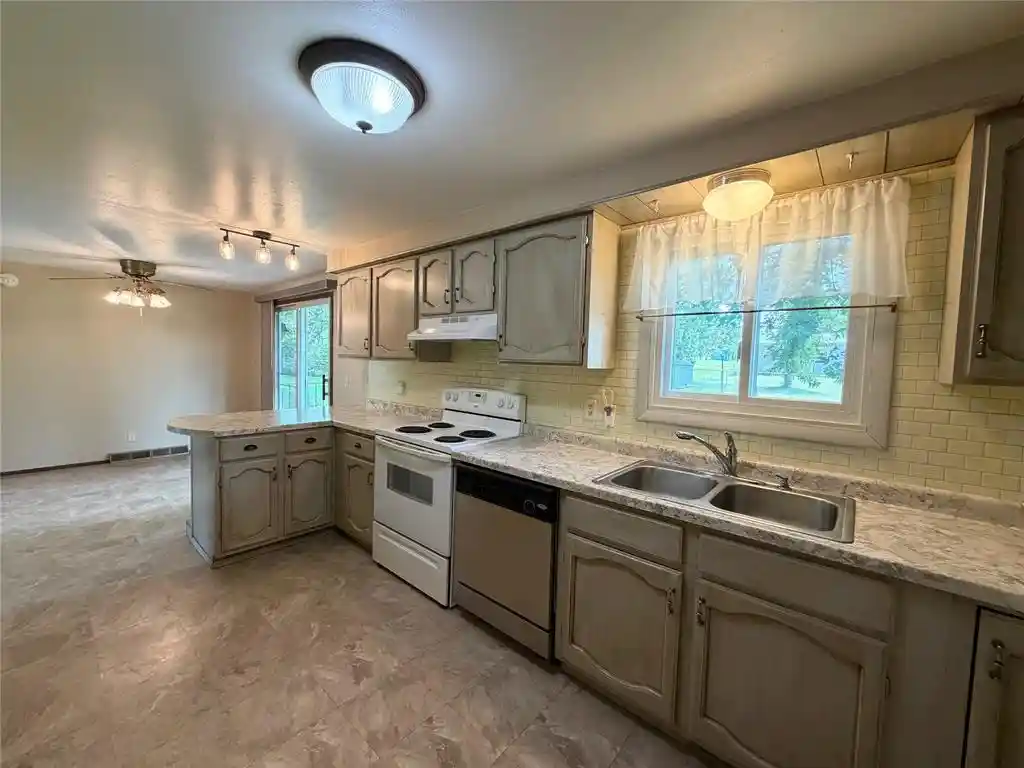 3rd image of 305 W Elm Street Street, Thorp, WI 54771 | MLS# 1604131