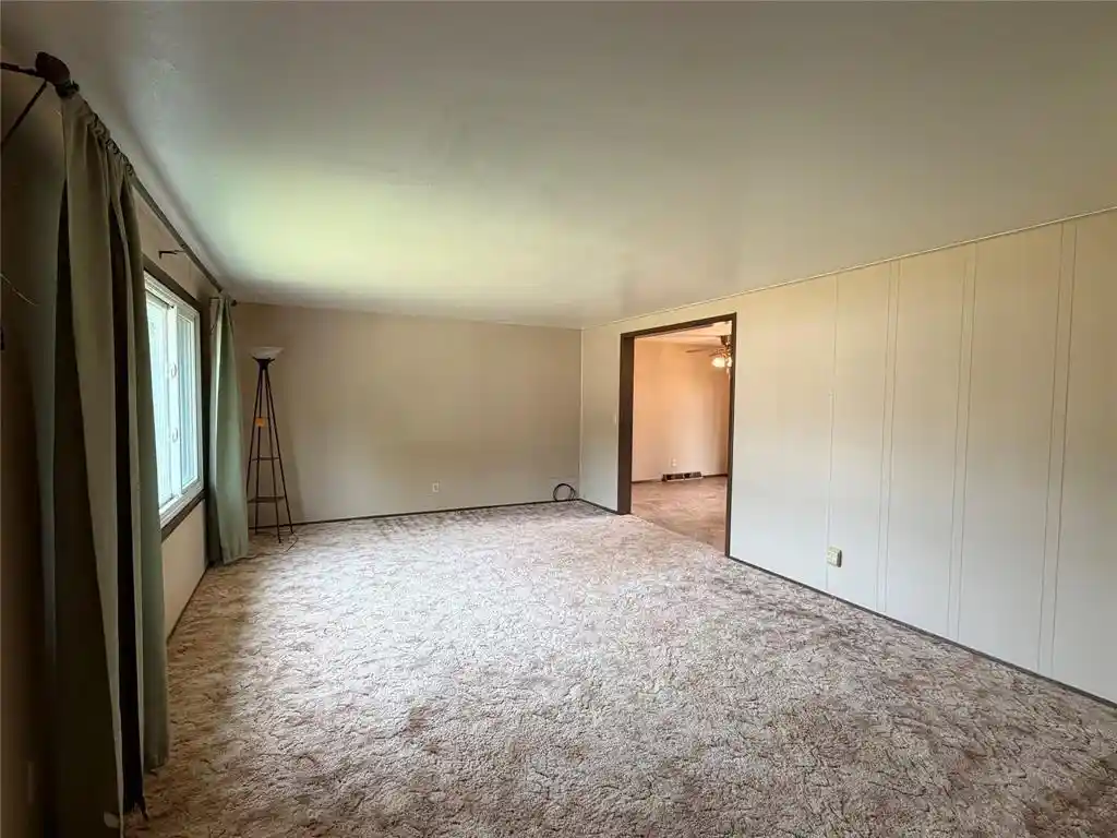 5th image of 305 W Elm Street Street, Thorp, WI 54771 | MLS# 1604131