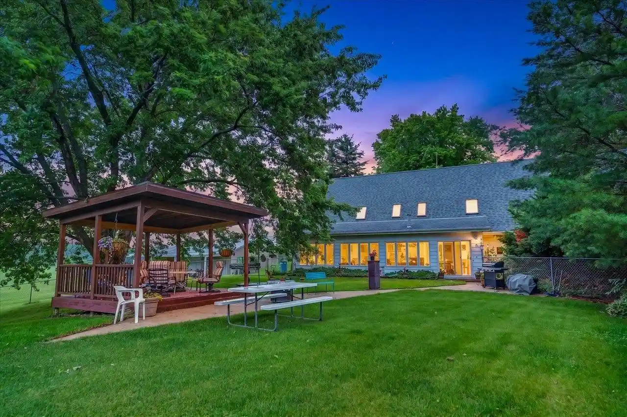 Photo 4 of Single family home for sale at 541 Union Rd, Brooklyn, WI 53521 | MLS# 2030248 | Listing updated on 2026-09-27