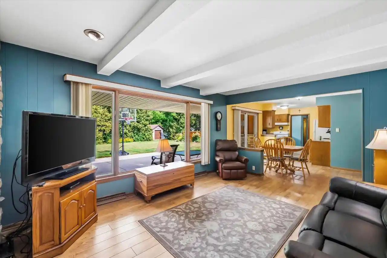 3rd image of 2666 S Seymour Pl Pl, Milwaukee, WI 53227 | MLS# 1975724