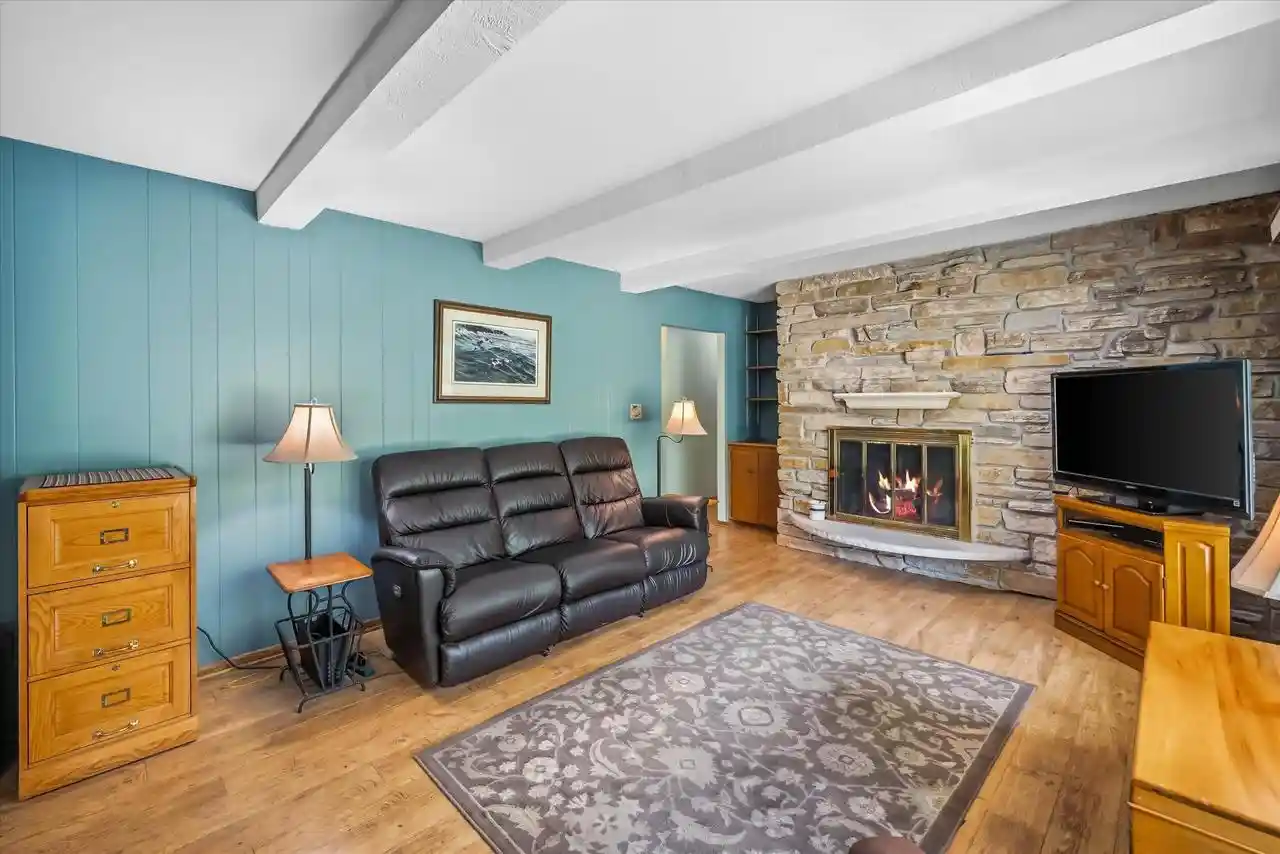 4th image of 2666 S Seymour Pl Pl, Milwaukee, WI 53227 | MLS# 1975724