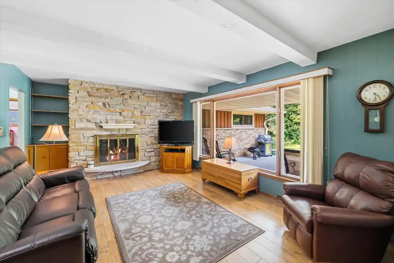 5th image of 2666 S Seymour Pl Pl, Milwaukee, WI 53227 | MLS# 1975724