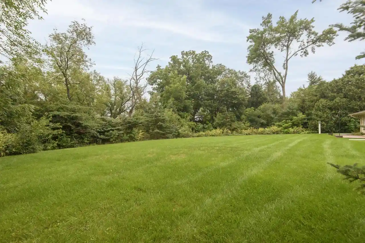 Photo 3 of Single family home for sale at 7420 N Longview Avenue Avenue, Glendale, WI 53209 | MLS# 1975723 | Listing updated on 2026-08-21