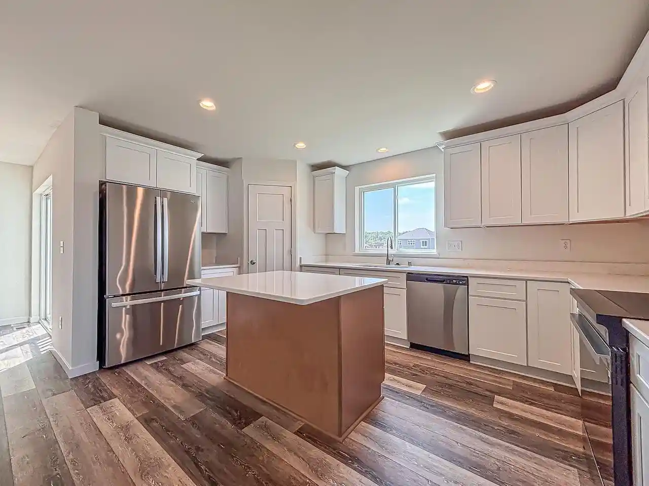 2nd image of W194n15744 E East Gate Court Court, Jackson, WI 53037 | MLS# 1975727