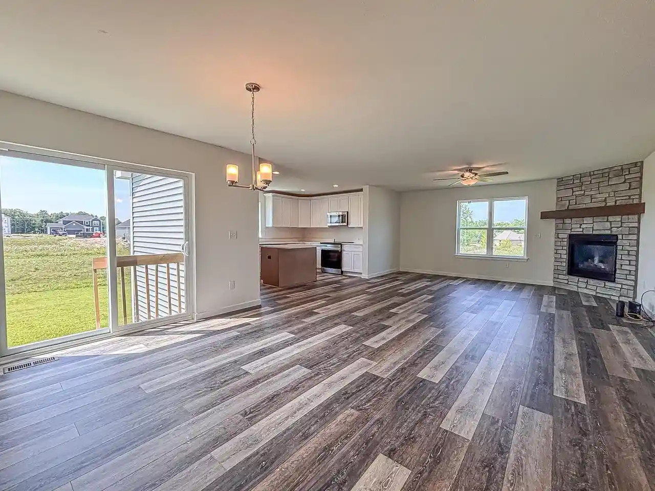 5th image of W194N15744 E East Gate Court Court, Jackson, WI 53037 | MLS# 1975727
