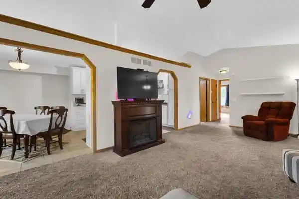 Photo 3 of Single family home for sale at 829 Edgemore Dr, Sun Prairie, WI 53590 | MLS# 2030252 | Listing updated on 2026-09-17