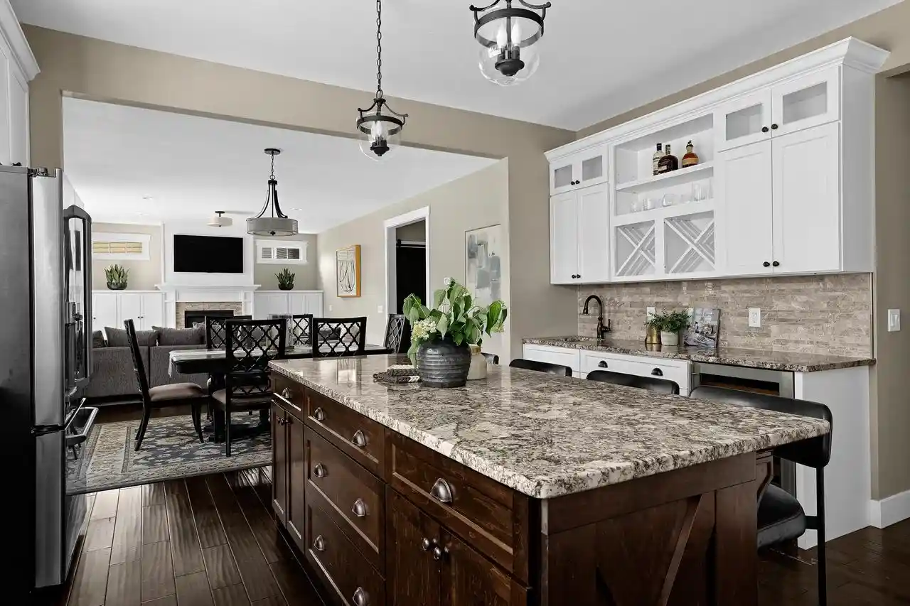 4th image of 2380 Cobblestone Cove Cove, Onalaska, WI 54650 | MLS# 1975728