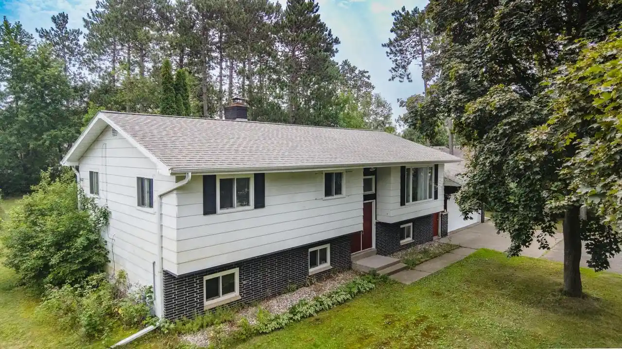 Photo 1 of Single family home for sale at 2124 Greenbud Road Road, Kronenwetter, WI 54455 | MLS# 22603874 | Listing updated on 2026-08-14