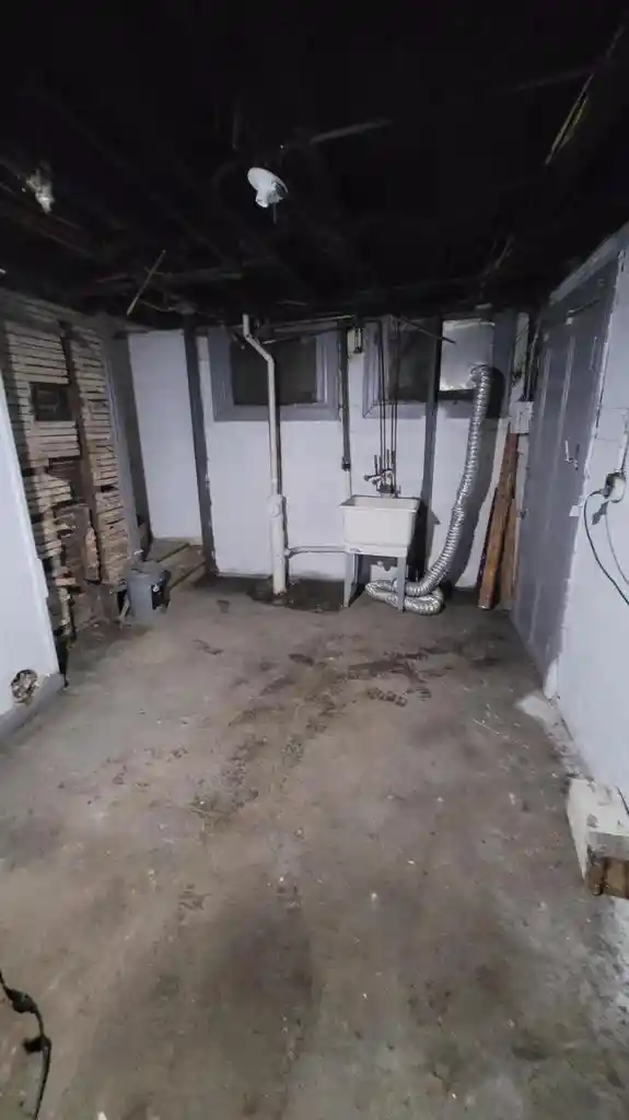 Photo 3 of Single family home for sale at 3031 W St Paul Avenue Avenue, Milwaukee, WI 53208 | MLS# 1975733 | Listing updated on 2026-08-14