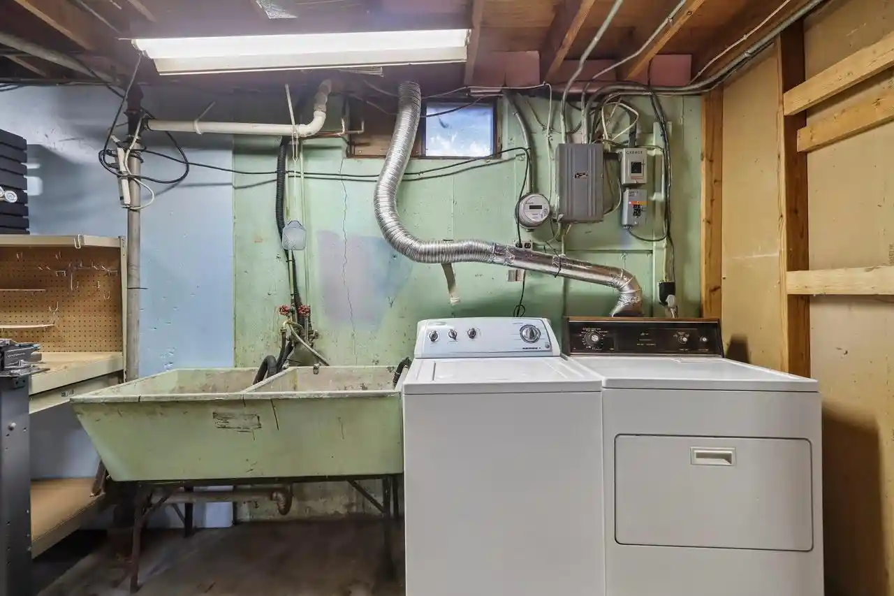 5th image of 1937 Tennyson Lane Lane, Madison, WI 53704 | MLS# 2030253