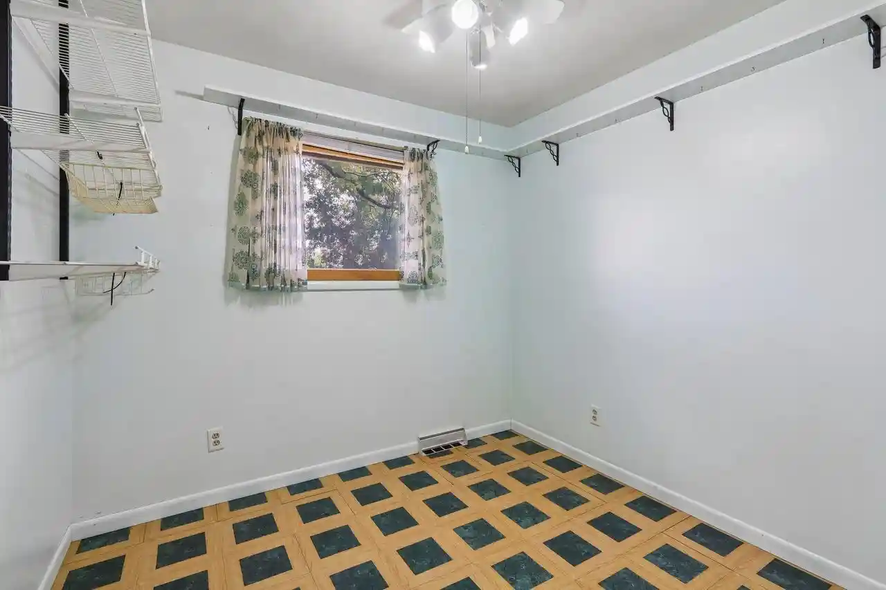 26th image of 1937 Tennyson Lane Lane, Madison, WI 53704 | MLS# 2030253