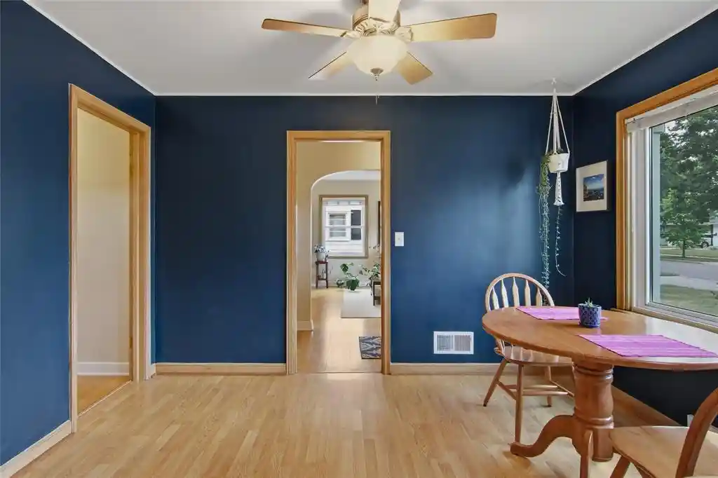 4th image of 230 W Grant Avenue Avenue, Eau Claire, WI 54701 | MLS# 1604055